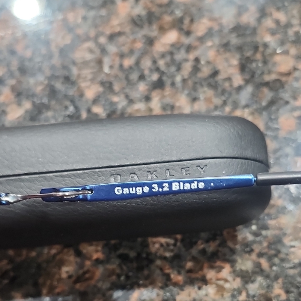 Oakley Blue Gauge 3.2 Blade Eyewear